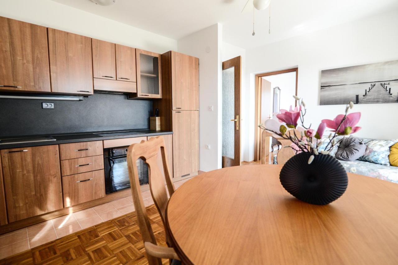 Apartment Glicinija 자다르 외부 사진